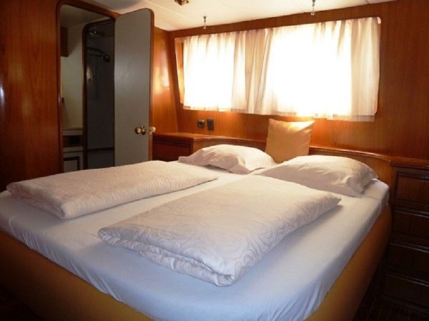 Yaretti 1570 | Grazia