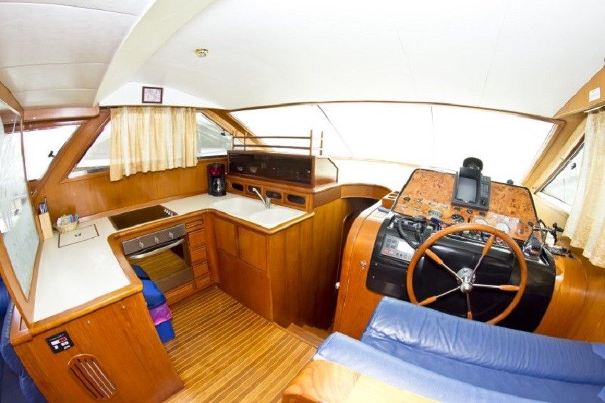 Yaretti 1910 | Relax