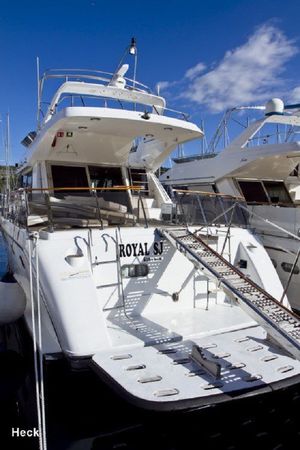 Yaretti 1910 | Royal