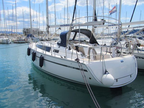 Bavaria Cruiser 37 | Sesula