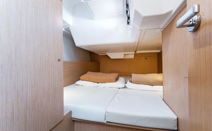 Beneteau Oceanis 38 | Marta