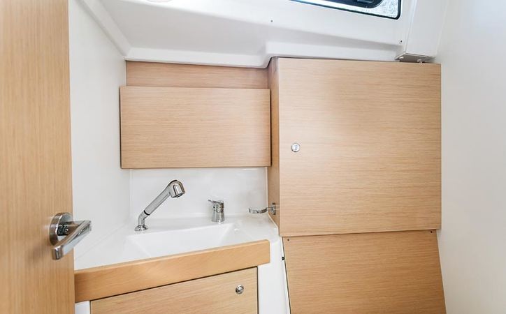 Beneteau Oceanis 38 | Marta