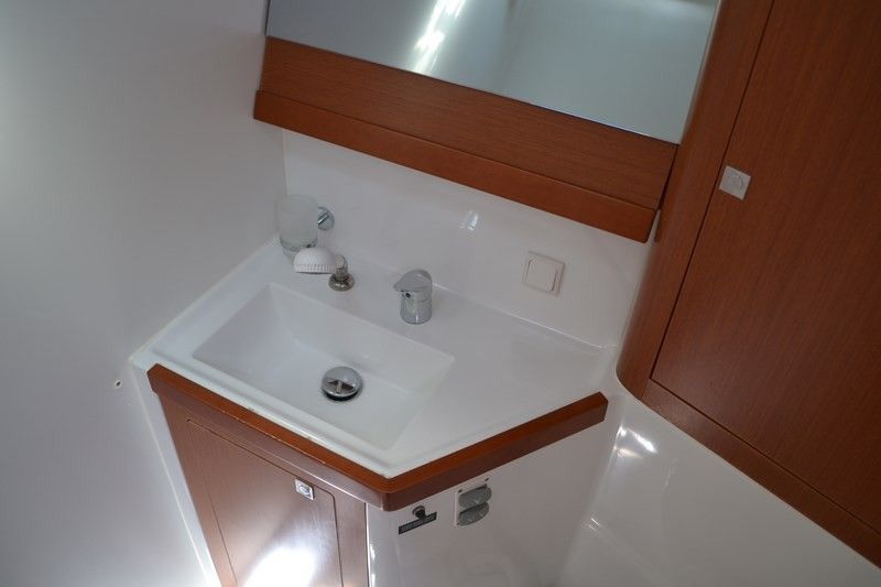 Beneteau Oceanis 48 | Lastovo