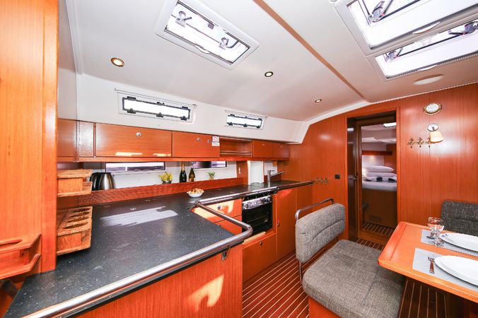 Bavaria Cruiser 45 | Aries