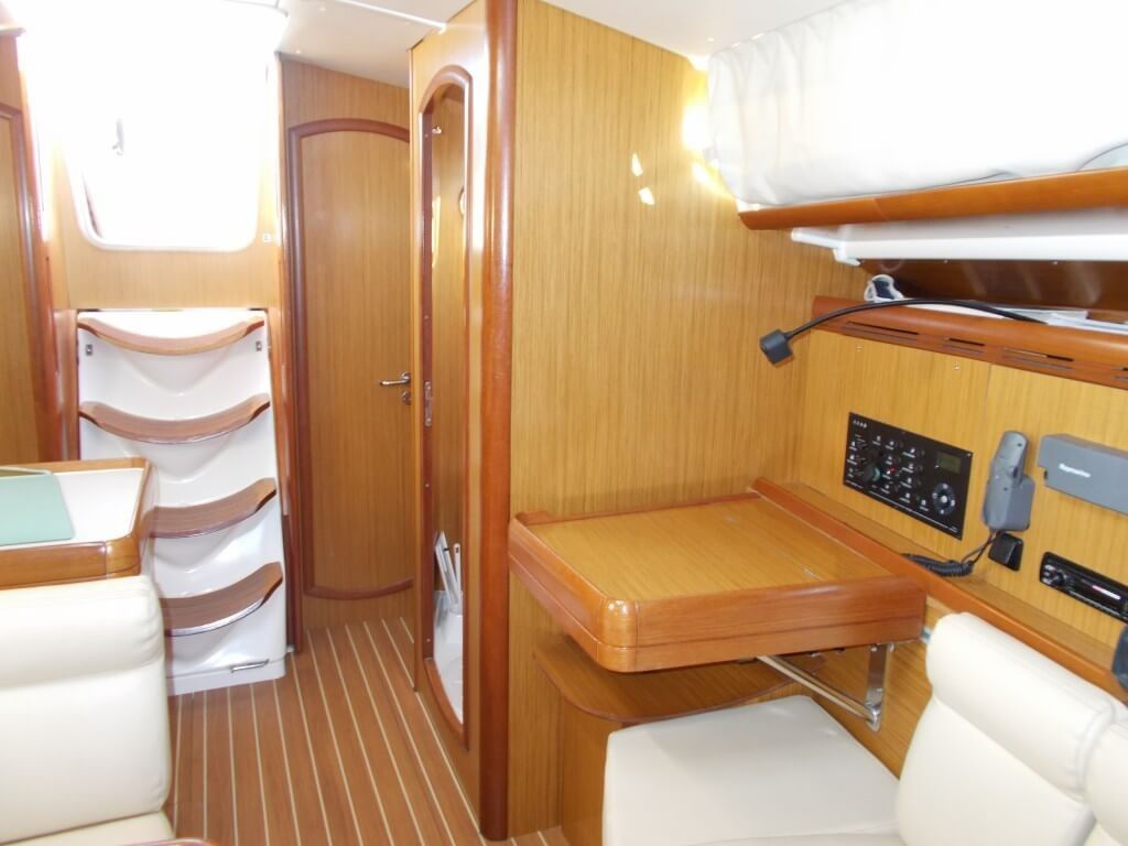 Jeanneau Sun Odyssey 39 | Nomad