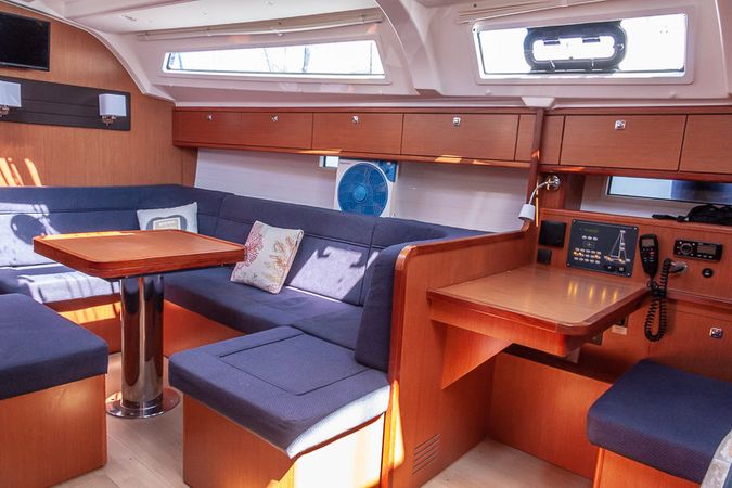 Bavaria Cruiser 41 | Quintessa