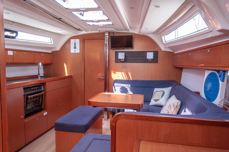 Bavaria Cruiser 41 | Quintessa