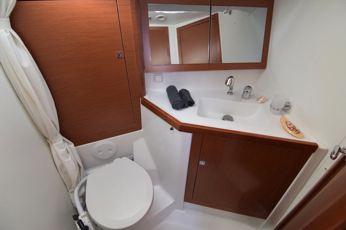 Beneteau Oceanis 45 | Semiramis