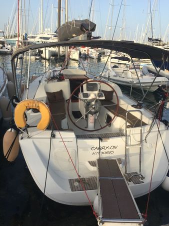 Jeanneau Sun Odyssey 33i | Carry On