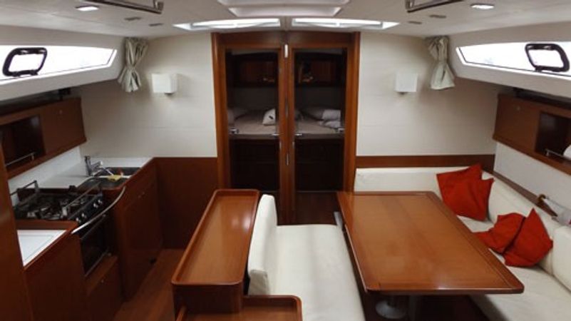 Beneteau Oceanis 50 | In Compliance