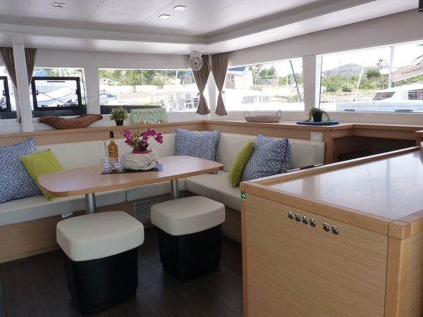 Lagoon 450 F | Peace Out