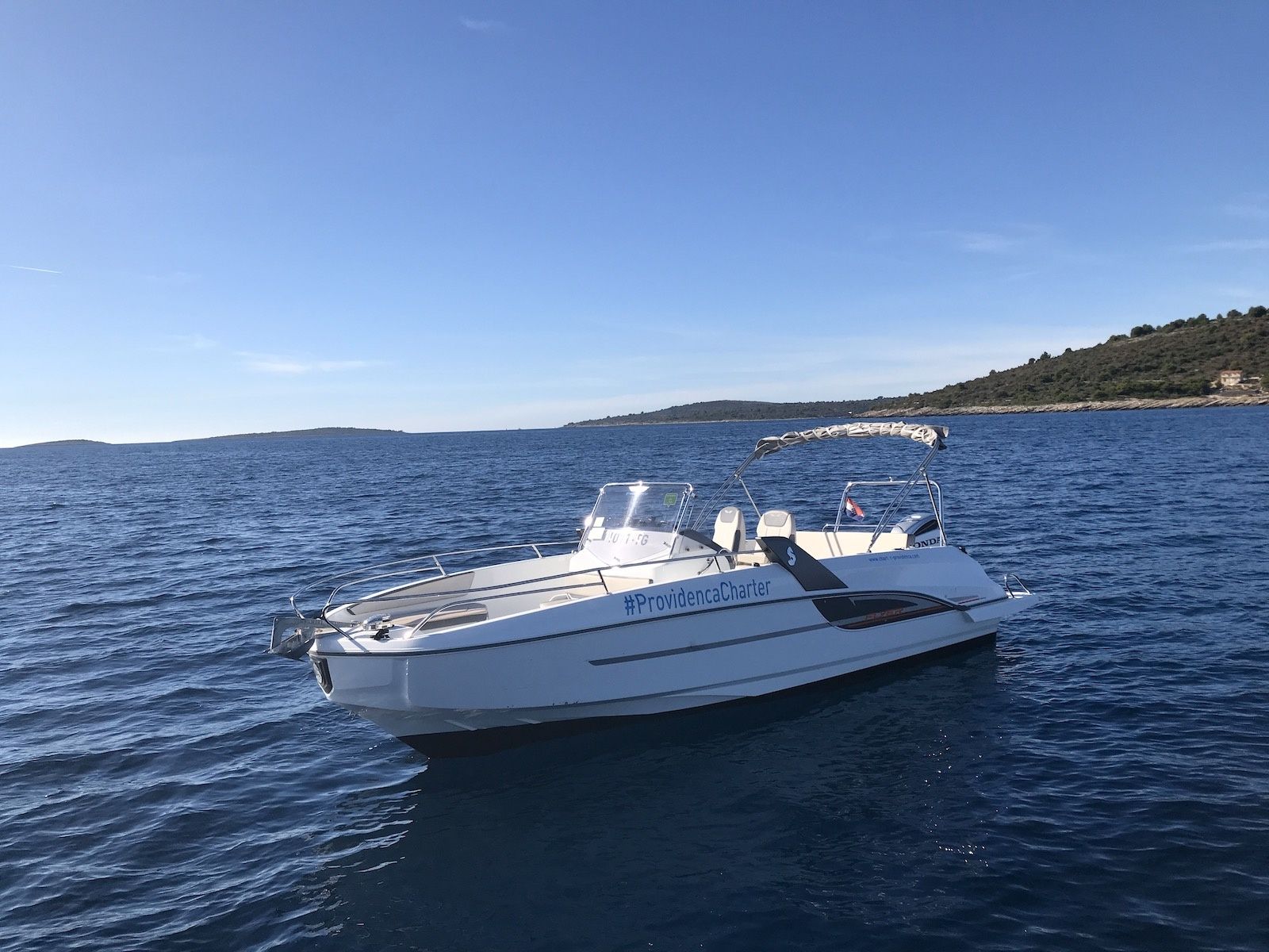 Beneteau Flyer 7.7 | Space deck