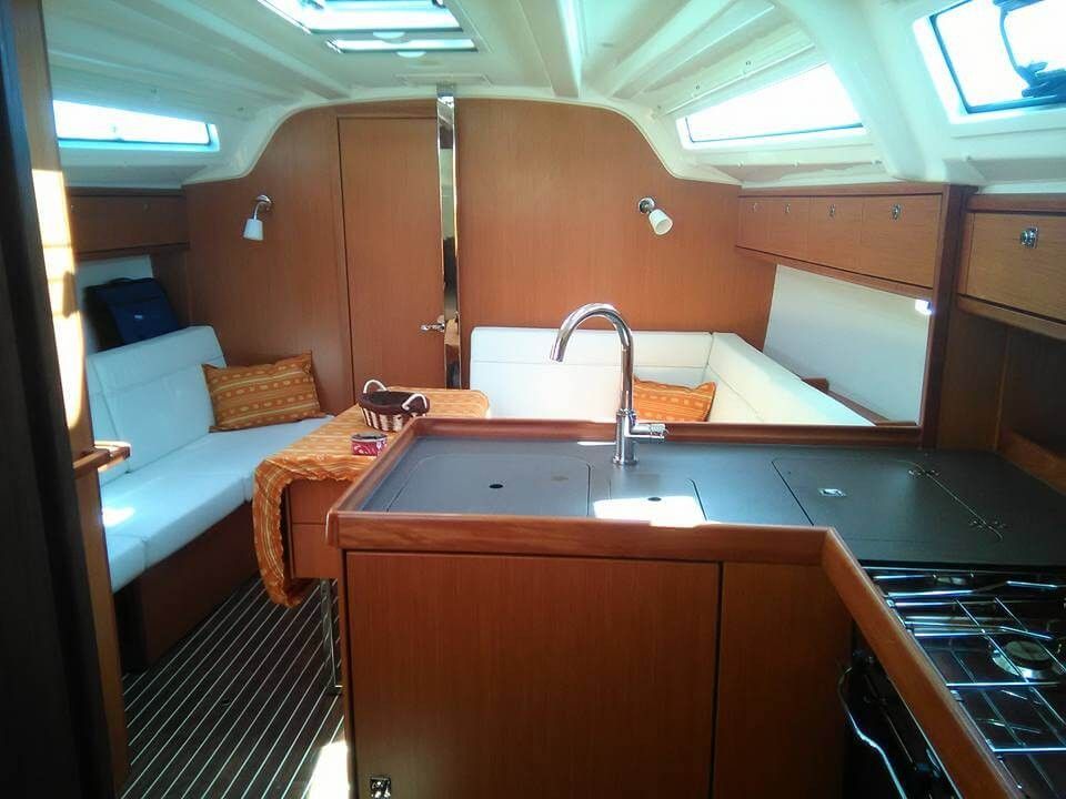 Bavaria Cruiser 37 | Takis 2