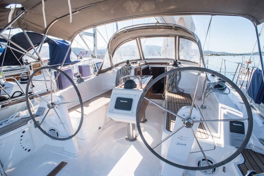 Bavaria Cruiser 37 | Takis 2