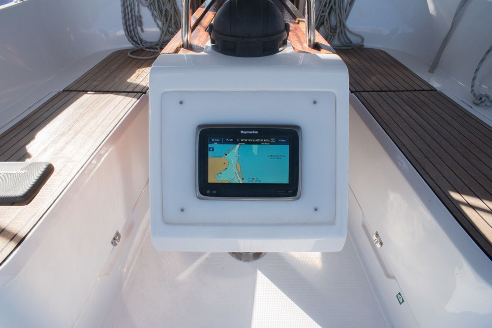 Bavaria Cruiser 37 | Takis 2