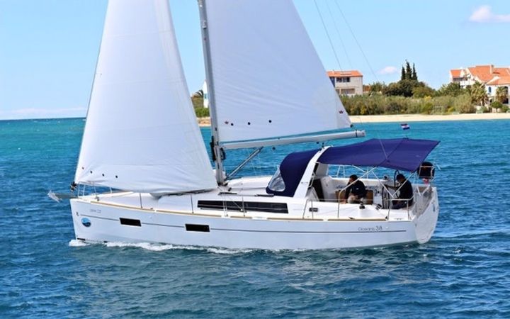 Beneteau Oceanis 38.1 | Missy