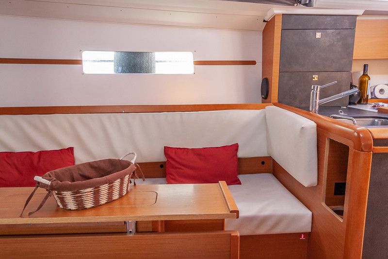 Jeanneau Sun Odyssey 349 | Dimitra