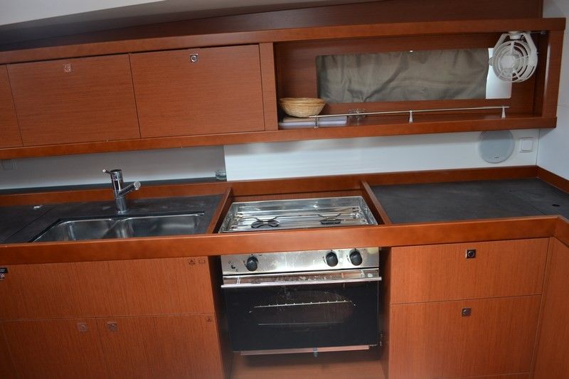 Beneteau Oceanis 45 | Strauss