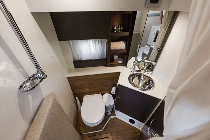 Cranchi M44 | Brown Sugar