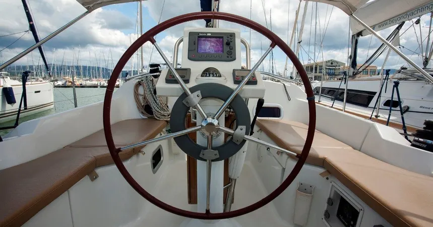 Beneteau Oceanis 31 | Moody Blues7