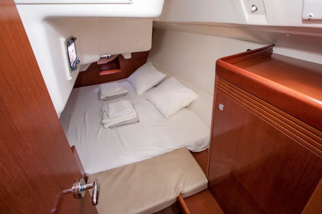 Beneteau Oceanis 31 | Moody Blues