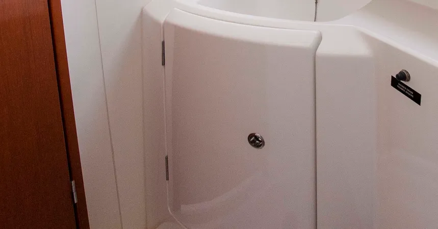 Beneteau Oceanis 31 | Moody Blues16