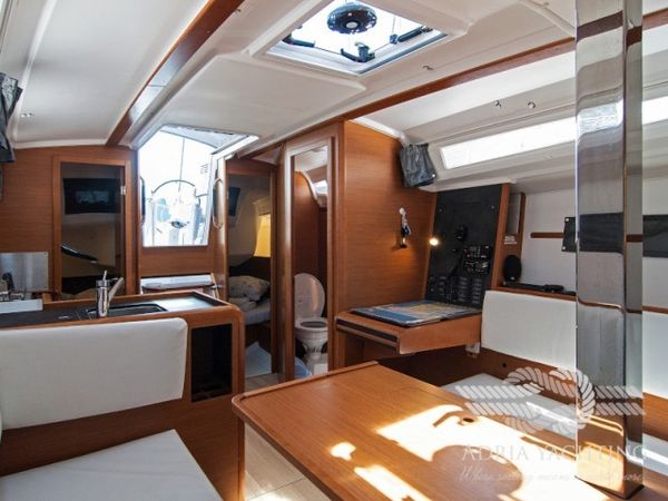 Jeanneau Sun Odyssey 349 | Adria Moon