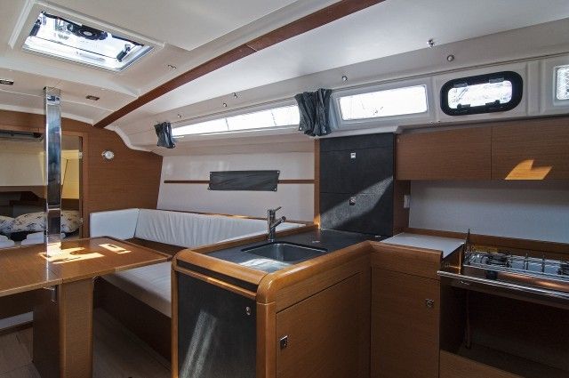 Jeanneau Sun Odyssey 349 | Adria Moon