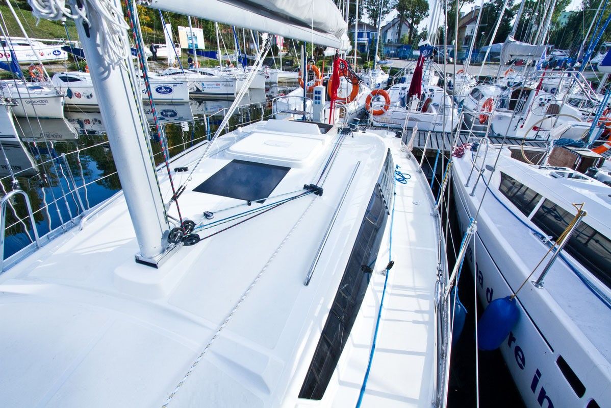 Delphia 33 MC | Czarny Kruk