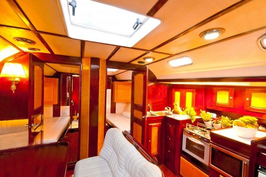 Custom Built 52 | Paraschos