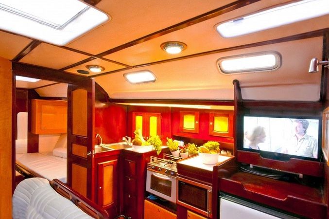 Custom Built 52 | Paraschos