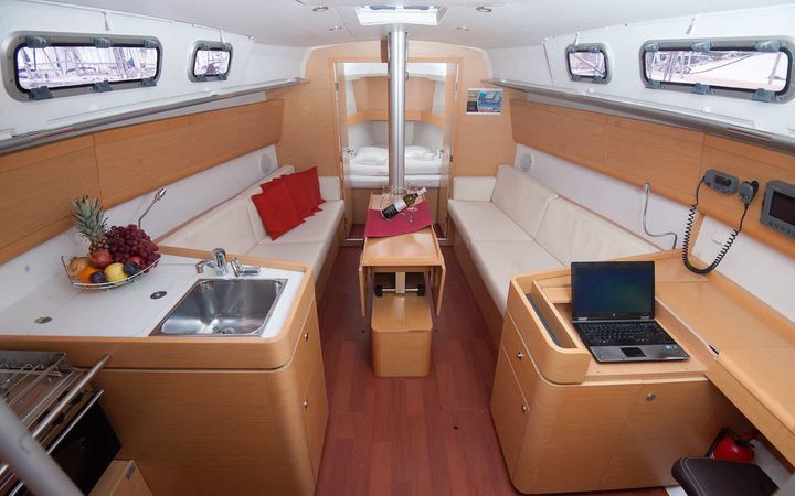 Beneteau First 35 | Nike