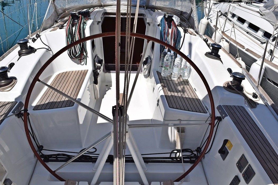 Beneteau First 35 | Rhea