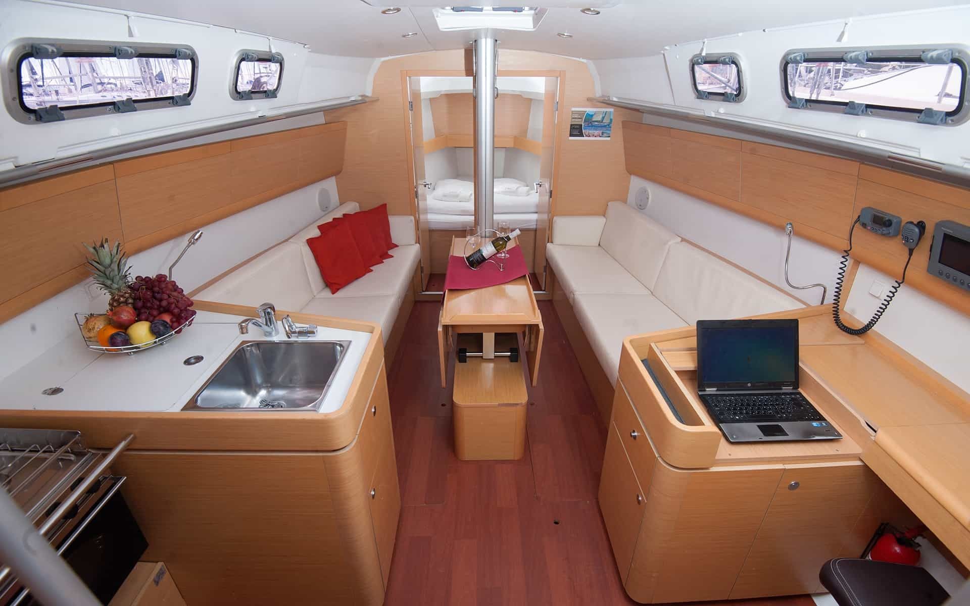 Beneteau First 35 | Rhea