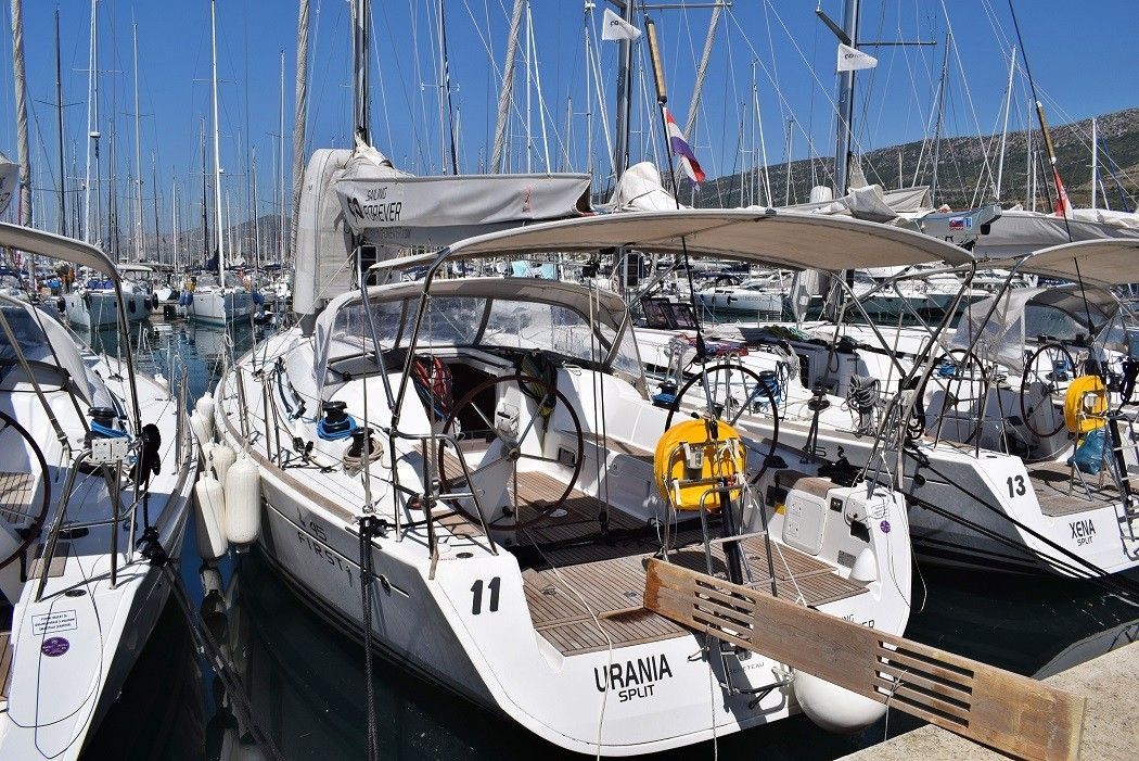 Beneteau First 45 | Urania