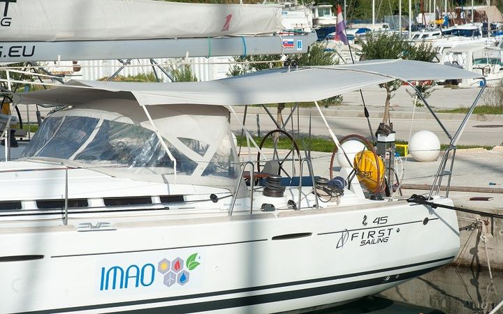 Beneteau First 45 | Zephyr