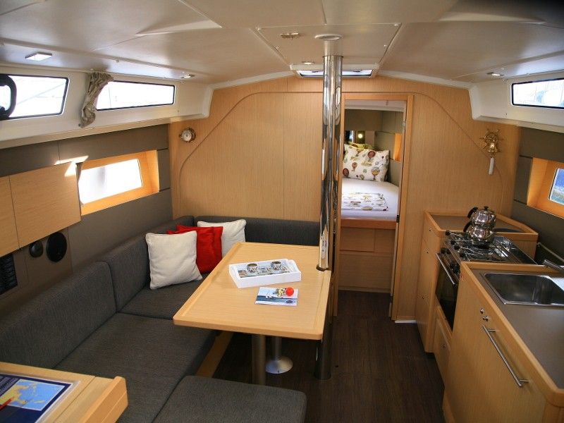 Beneteau Oceanis 38 | Ada