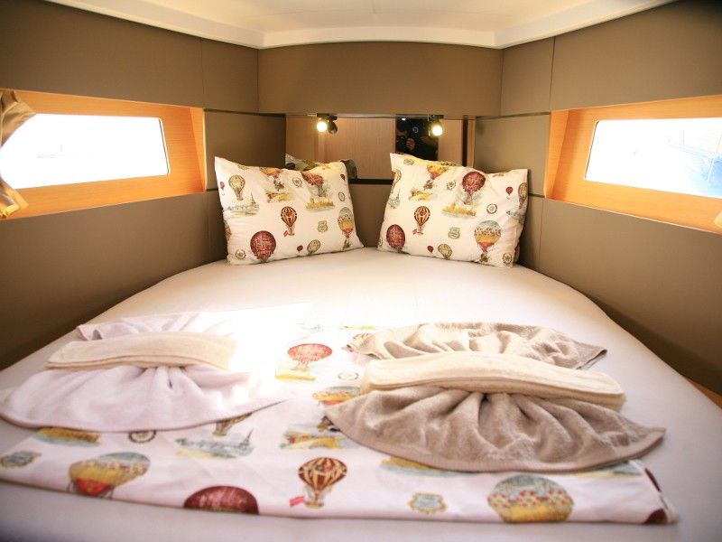 Beneteau Oceanis 38 | Ada