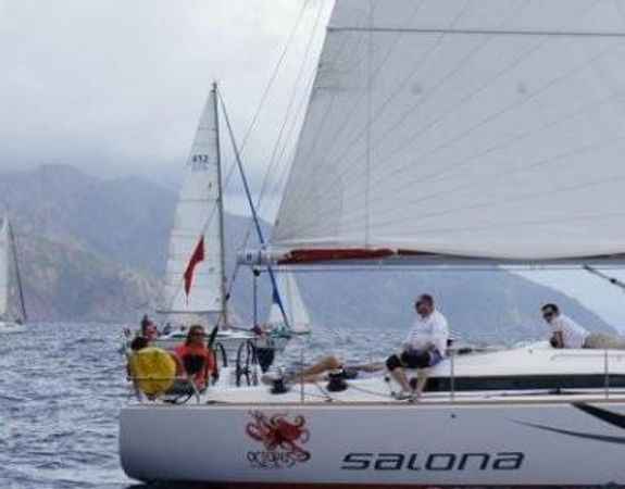 Salona 41 | Grey Goose