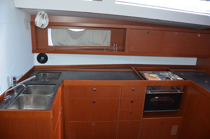 Beneteau Oceanis 48 | Lucy