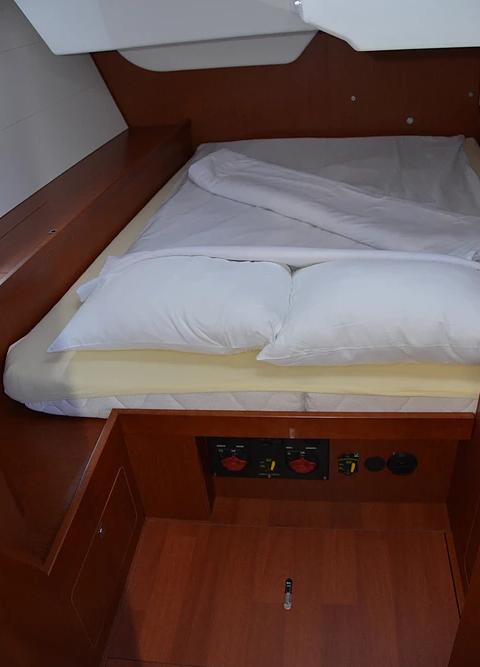 Beneteau Oceanis 48 | Lucy