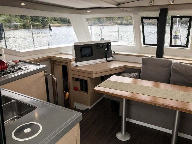 Fountaine Pajot Lucia 40 | Mawimbi