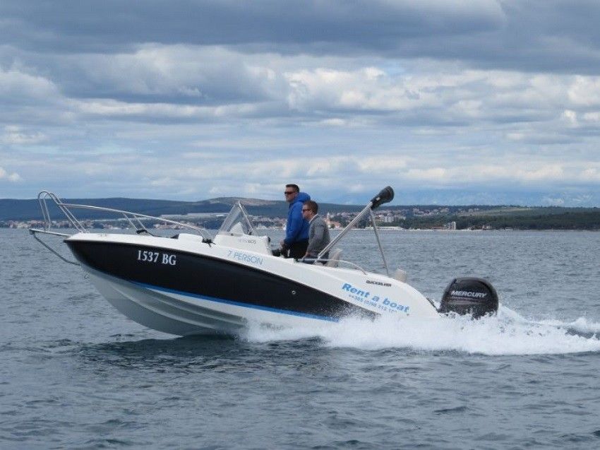 Quicksilver 605 | Quicksilver Sundeck 1