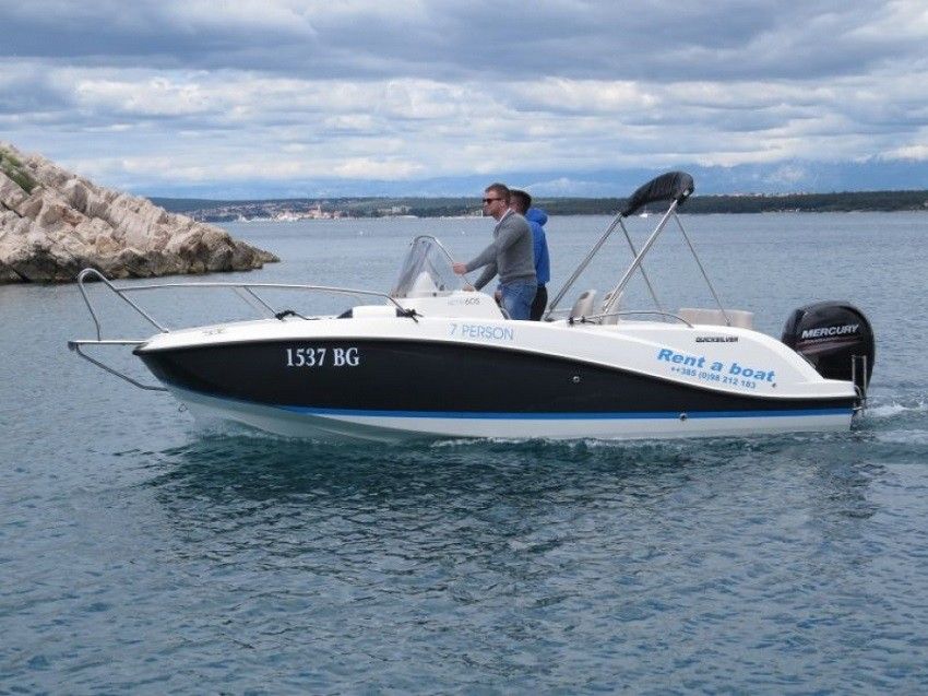 Quicksilver 605 | Quicksilver Sundeck 1