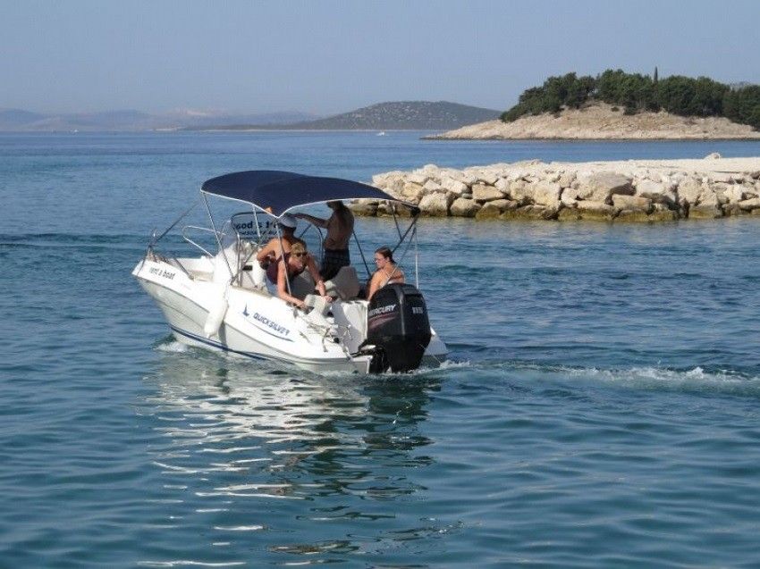 Quicksilver 555 | Quicksilver Commander