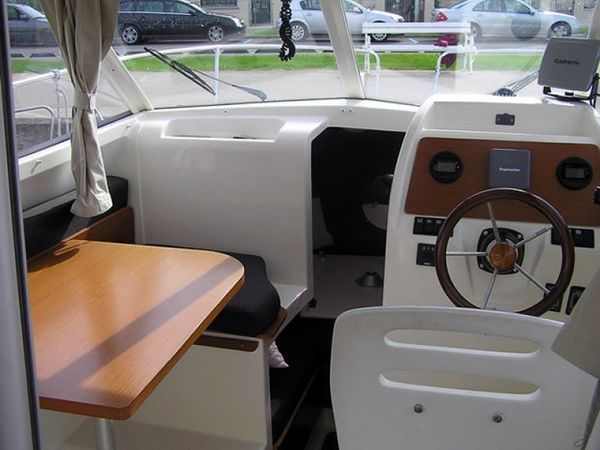 Jeanneau Merry Fisher 700 | Mirakul