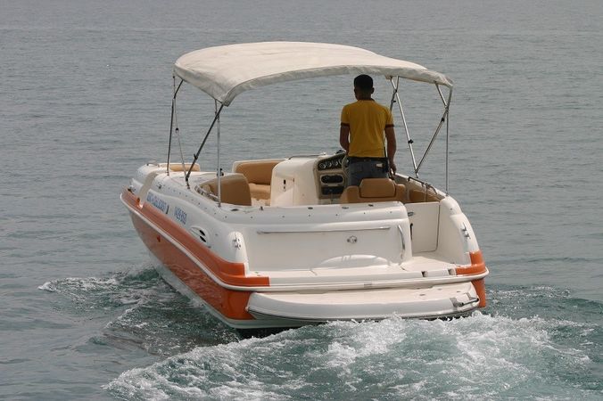 Chaparral 232 | Chaparral