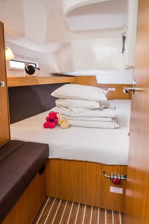 Bavaria Cruiser 37 | Samsara