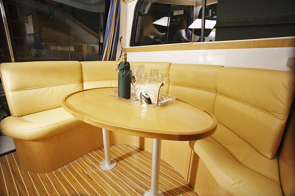 Faeton Moraga 1180 | Anemoessa