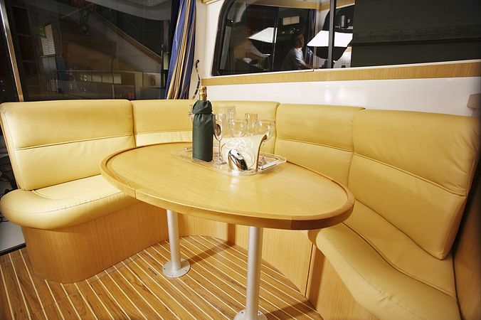 Faeton Moraga 1180 | Anemoessa